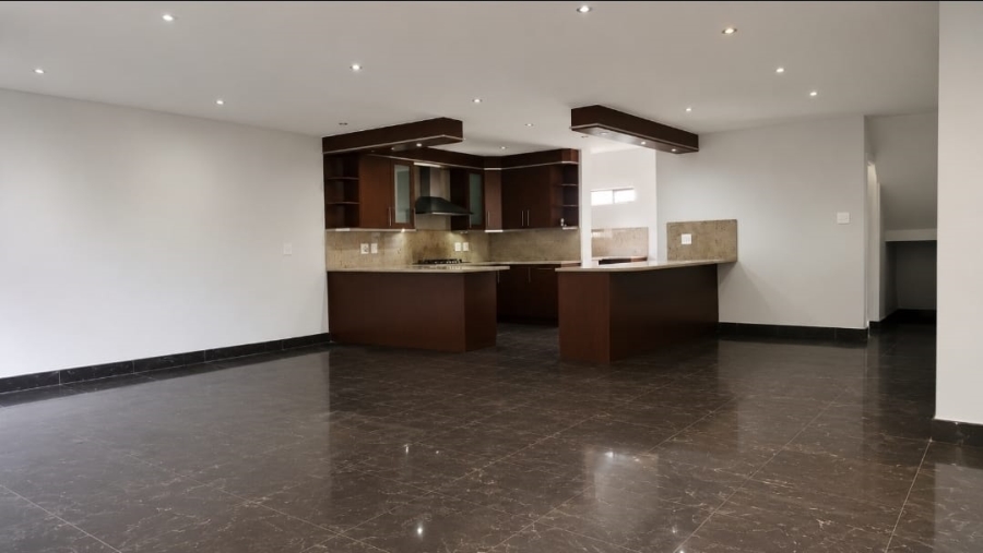4 Bedroom Property for Sale in Parklands North Western Cape